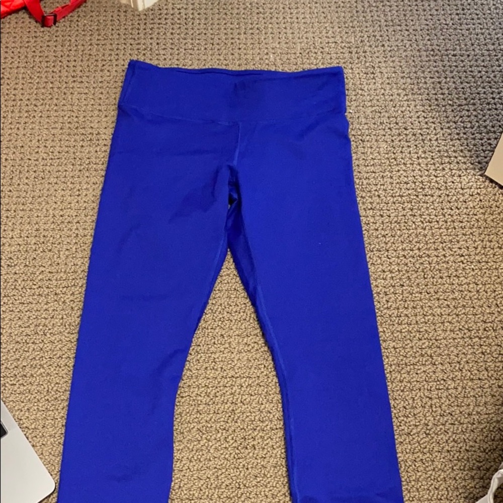 Fabletics 7/8 Powerhold leggings